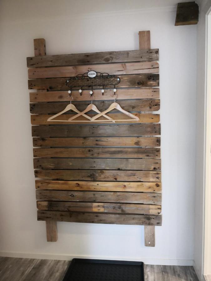 Old School Pa Eidslandet - Exclusive Apartment 外观 照片
