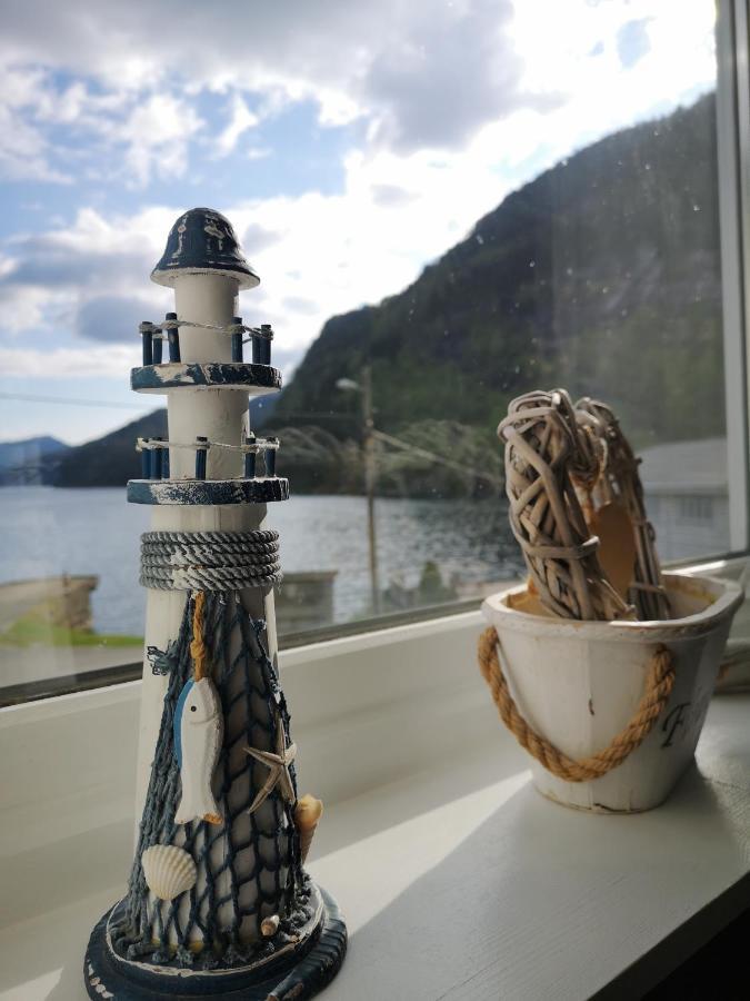 Old School Pa Eidslandet - Exclusive Apartment 外观 照片